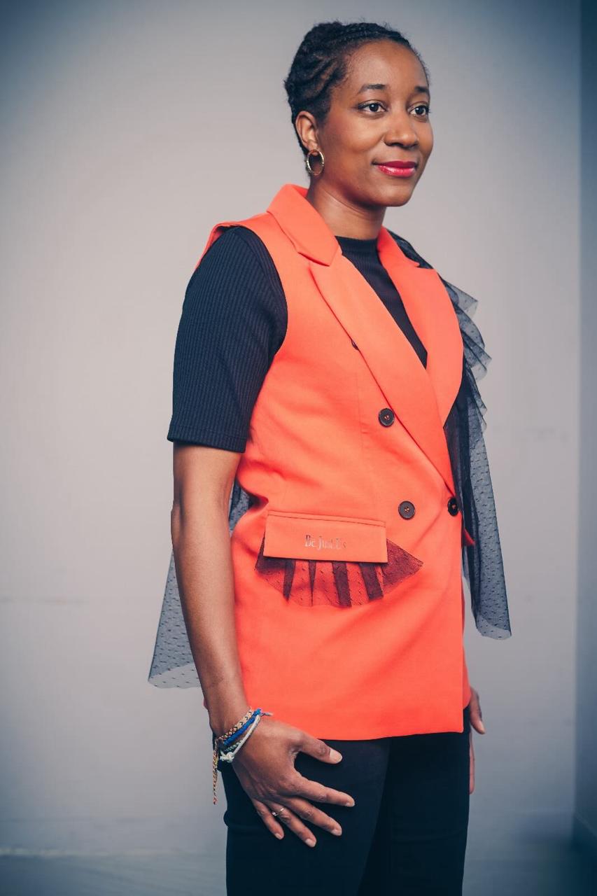 Veste sans manche Drapé Plumetis