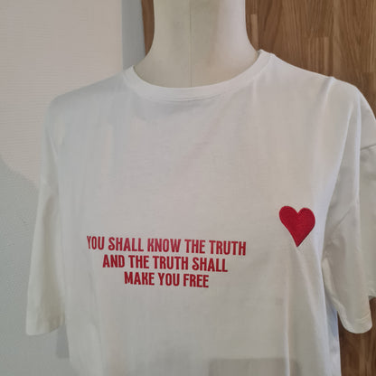 T-shirt Truth and Free