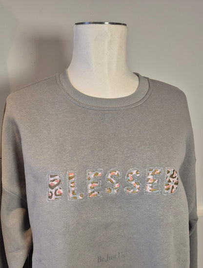 Sweat Oversize gris “Blessed”